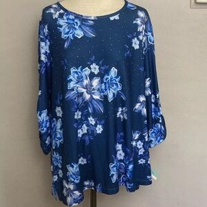12-27 C D Daniels Blue Top Floral Studs 2x NWT Sparkle